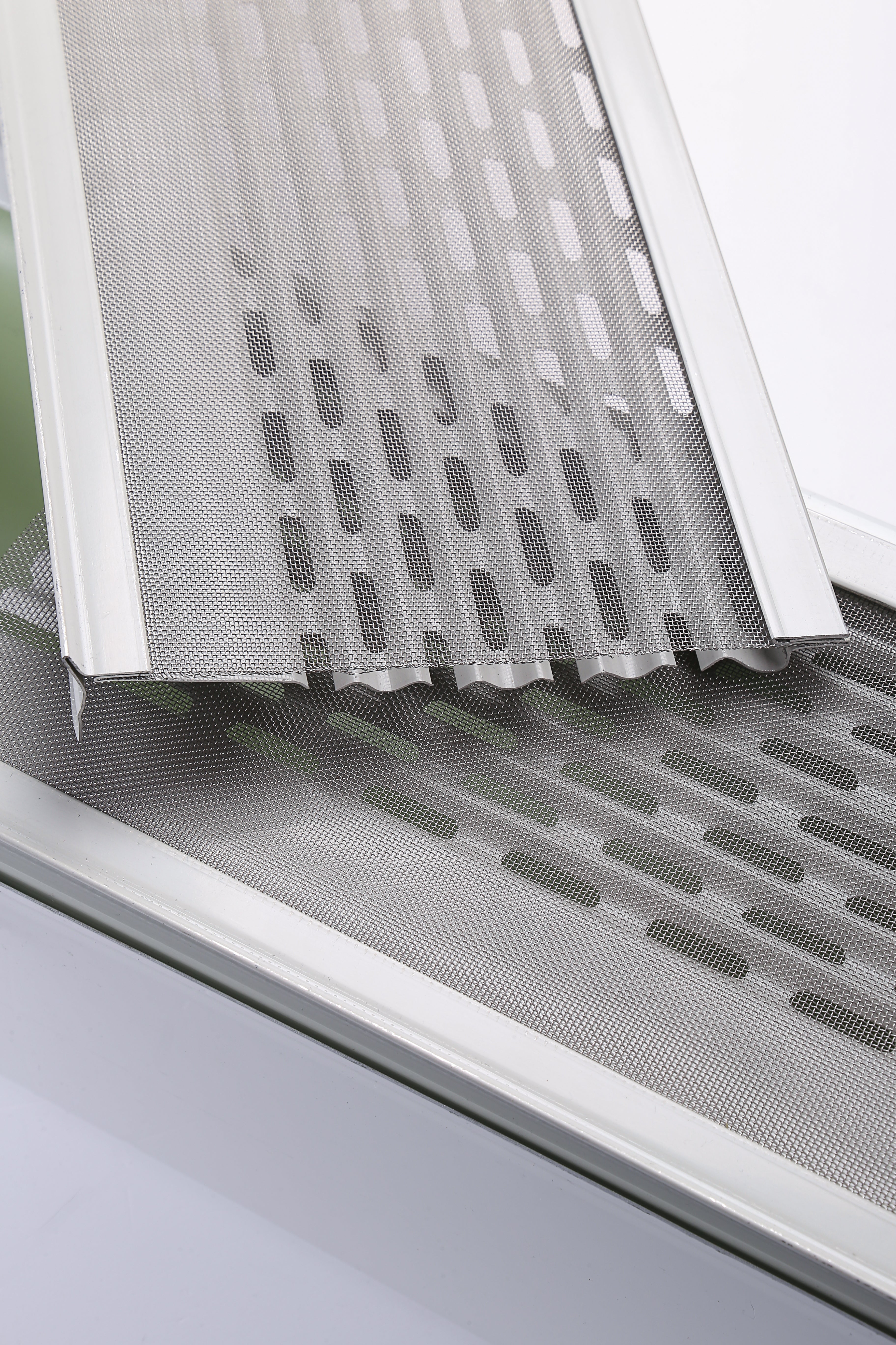 6" inch Waterlock DIY Micromesh. Fits 6"  K-Style and Box Gutters. $4.36 per feet